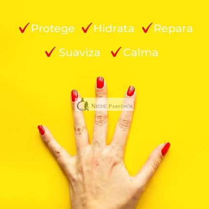 Carmex Eper Hidratáló Ajakbalzsam SPF15, 4.25g