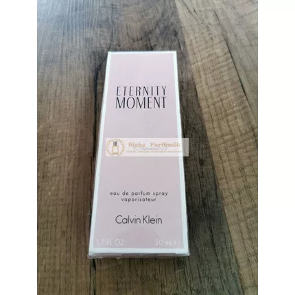 Calvin Klein Eternity Moment Eau De Parfum Spray für Frauen, 50ml