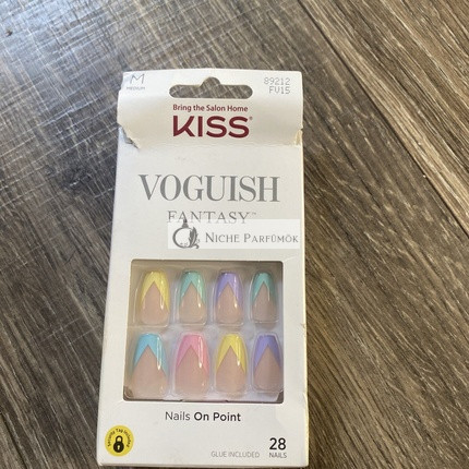 KISS Impress Medium Voguish Fantasy Maniküre