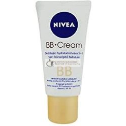Nivea Daily Essentials BB-Creme 5 in 1 Beautifizierung