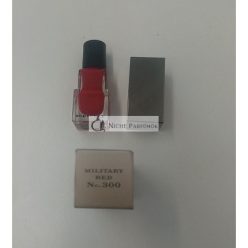 Burberry Körömlakk 300 Katonai Piros, 8ml