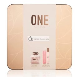   Jennifer Lopez One Ajándékcsomag Eau De Parfum 30ml és Táska Permetező 9,5ml