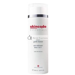   Parapharmacy Skincode Essentials 3 az 1-ben Kímélő Tisztító 200ml,
